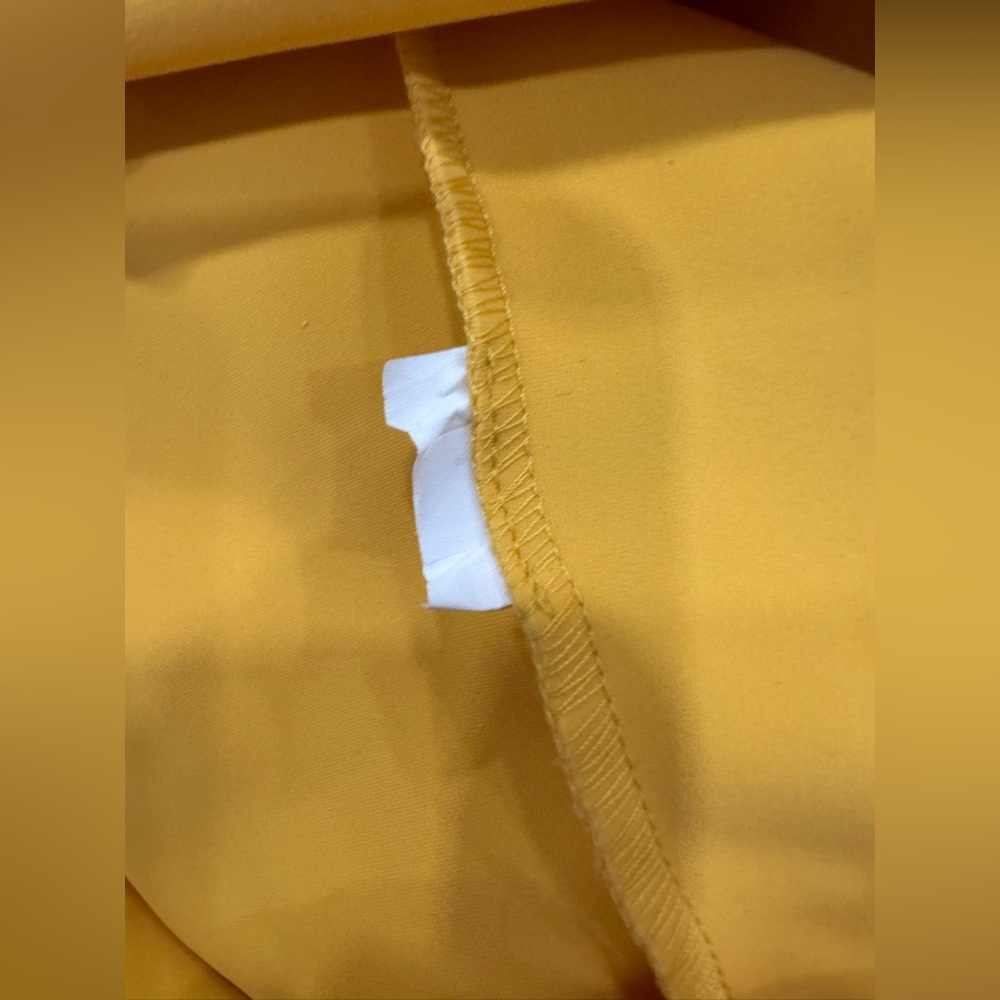 Chiara Boni La Petite Robe
Tradrum Gathered Sheath Dress in Yellow - Picture 11 of 11